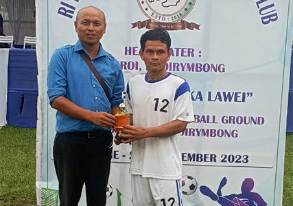 Rung quarter ka Galaxy Junior naba pynliem ïa ka Beneris ha Bhoirymbong bhoirymbong