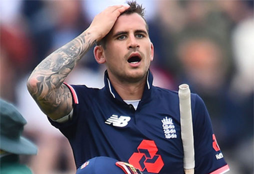 Pynbna shongthait noh u Alex Hales ban ïalehkai na ka England, yn dang bteng na ki klob hales