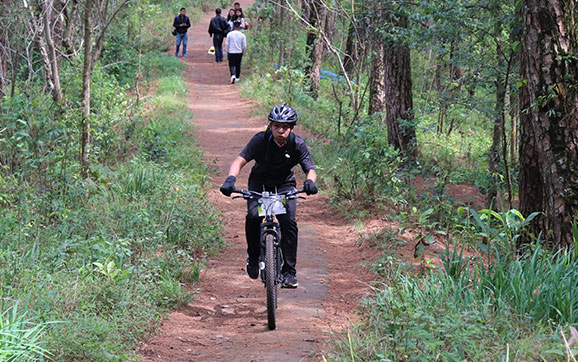 Ha Mawkyrwat yn jied nongñiah saikil ka MCA shwa ban leit shim bynta shabar Jylla cycling