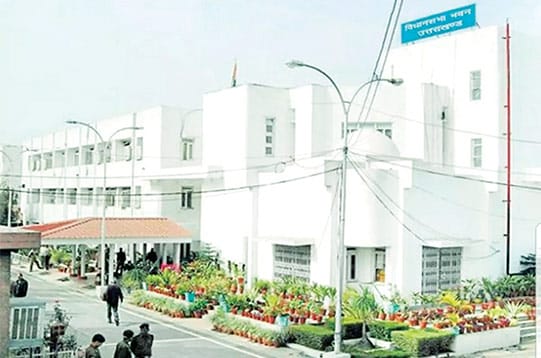 ïingdorbar-assembly-ka-Uttarakhand