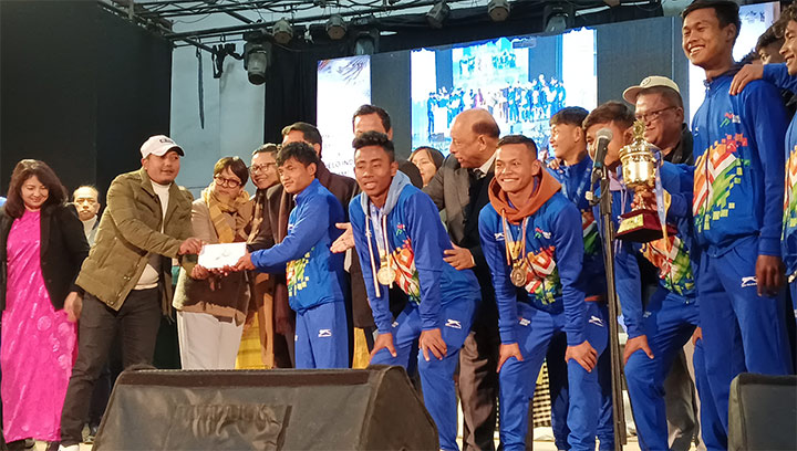 Haduh T. 4 lak tam shah pynkup burom ka kynhun ïalehkai phutbol khelo-india-