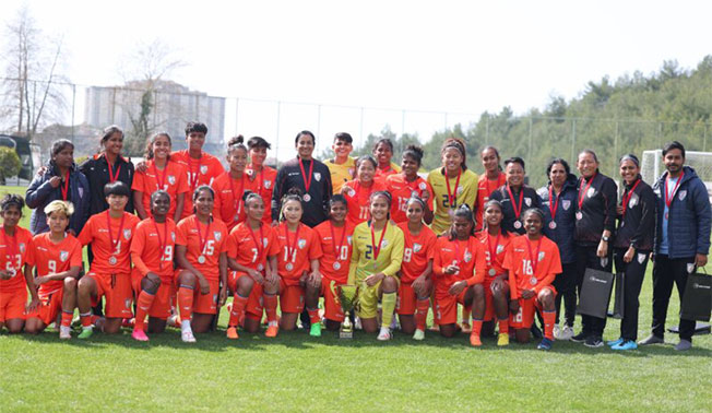 Wan ba-ar ka India ha ka Turkish Women’s Cup, khur ka Manisha ïa ka khusnam kyrpang turkish-women's-cup