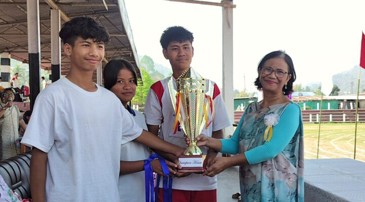 Pynkut noh ka RBPHSS ïa ka Inter House Athletic Sports Meet, rah nam lahduh ka Blue House WhatsApp-Image-2024-04-17-a