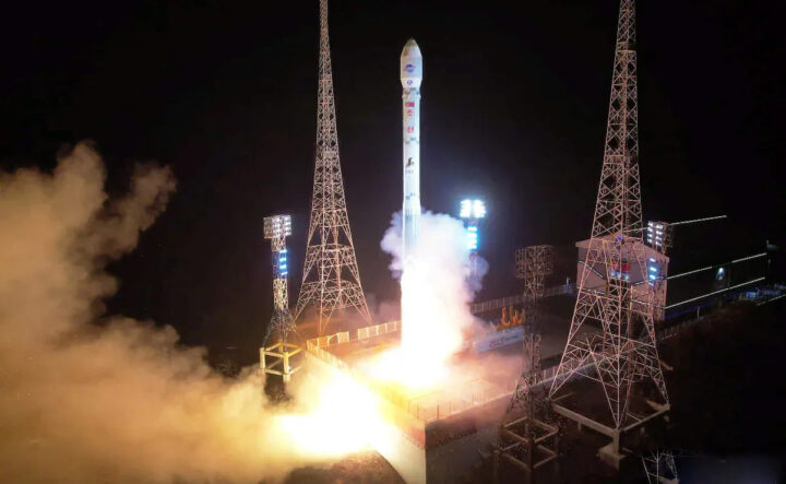 Pynbna ka North Korea ba la pulom ka jingthmu leit buh ‘Spy Satellite’ satellite