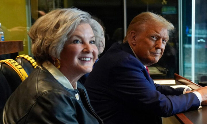 Thung u Trump ïa ka Susie kum ka ‘Chief of Staff’ trump_susie