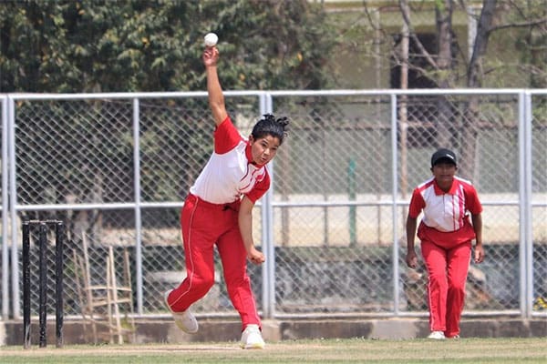 womends-on-day-trophy