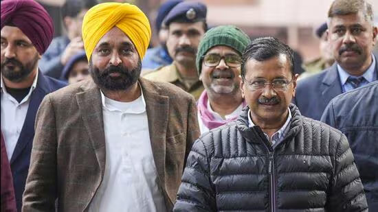 Yn ïakynduh u Kejriwal ïa ki MLA AAP ka Punjab kejriwal