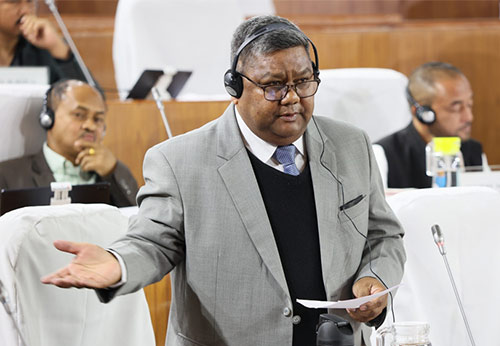 Ka Mang Tyngka kaba buh thong ban pynpoi ïa ka ïoh ka kot sha ka 10 Billion Dollar ka dei ban urlong : Charles charles