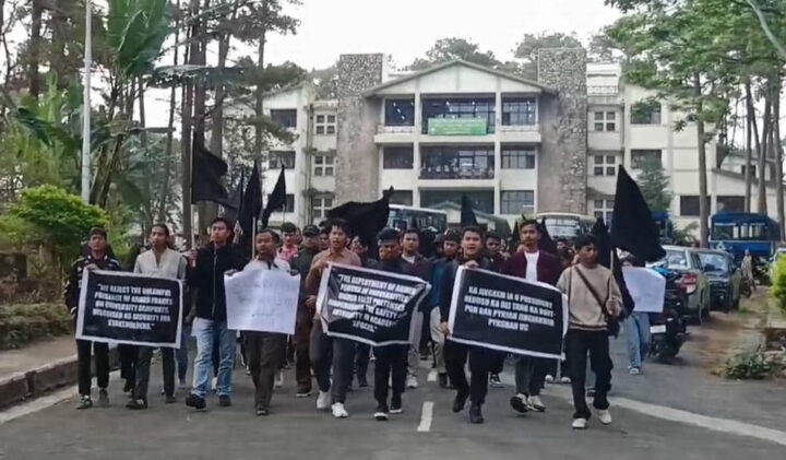 Rah lama ïong ki samla pule NEHU ban pyrshah ïa ka jingshah kem u President NEHUSU iaid-rally-ha-nehu