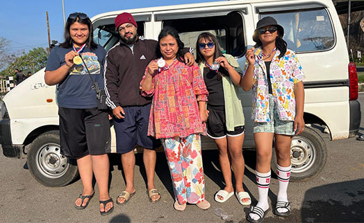 Ryngkat ka takma ksiar wanrah burom ki nongrah nar ka Jylla ha ka Power Lifting Games power-lifting