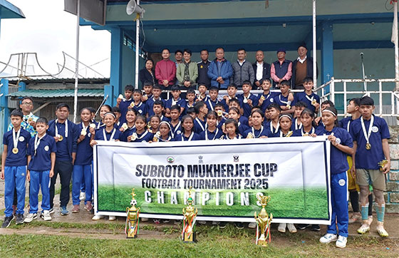 Tyngshaiñ ka skul Little Star ha EWKH, yn mihkhmat sha ka State Level Inter School Subroto Cup subroto
