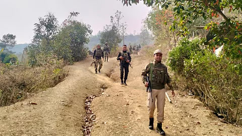 Lap ki shipai pahara ïa 16 tylli ki bom IED ied