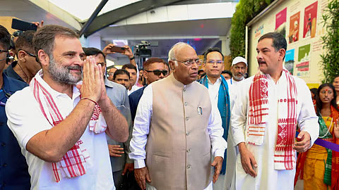 Leit jngoh u Kharge bad u Rahul ïa ka Assam rahul_kharge