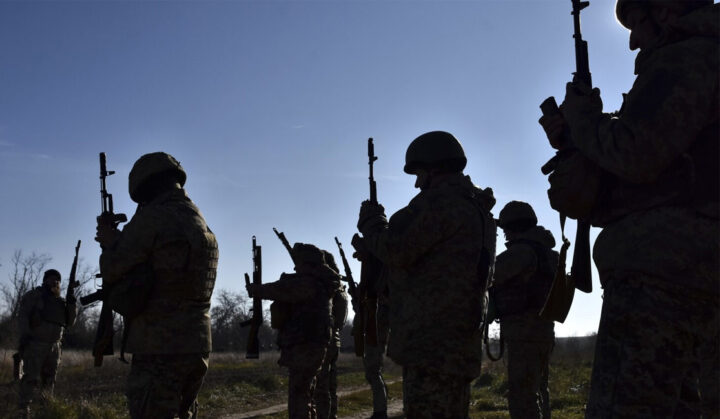 Yn phah tiar ïakhun biang ka US sha Ukraine wat hadien ba la pynbna ban sangeh noh ukraine