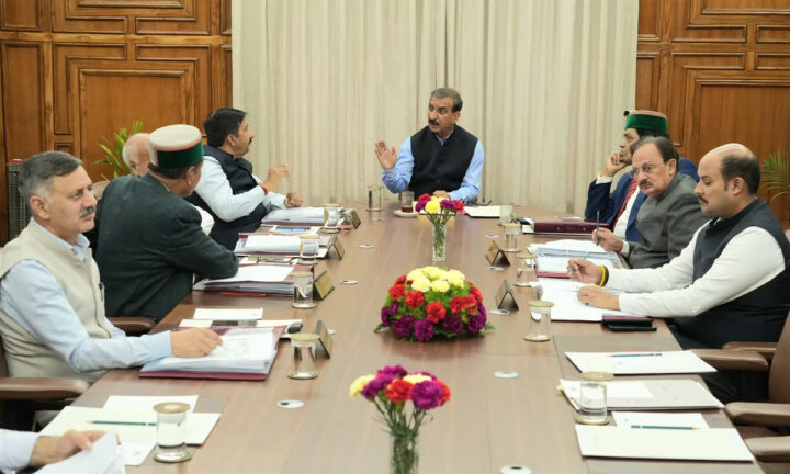Weng noh ka kynhun Myntri ka Himachal ban pyntrei ïa 172 tylli ki projek himachal