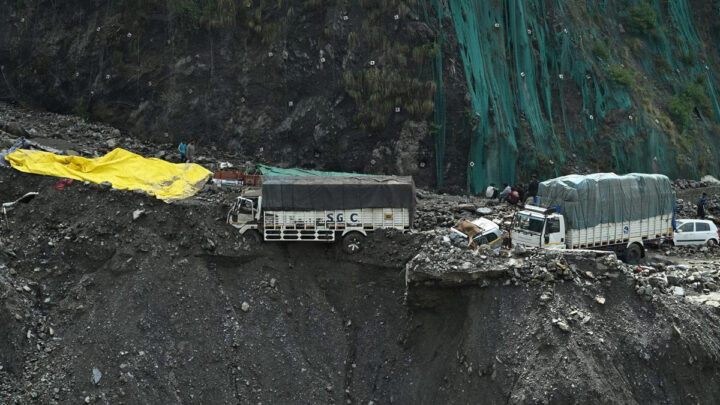 Jur ki jingtwa khyndew ha shi lynter ka surok bah Srinagar-Jammu twa-khyndew